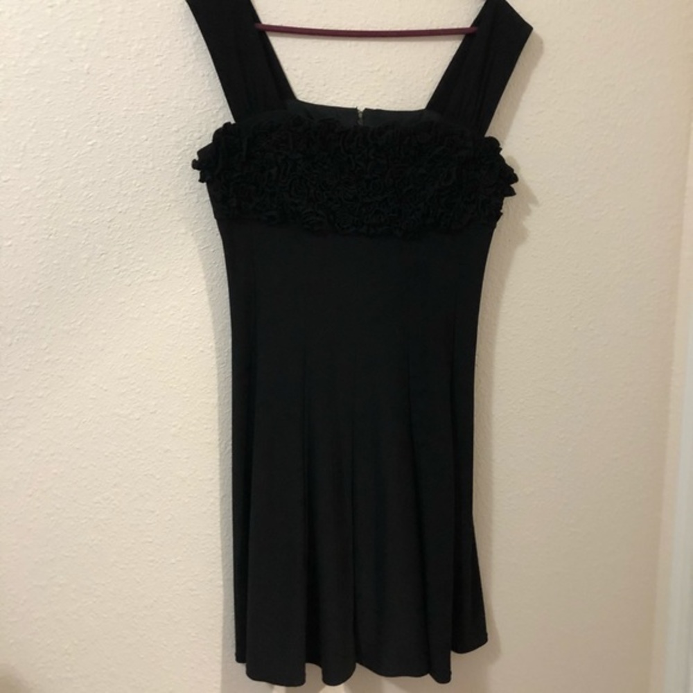 💜💜 R & M Richards Black Party Dress Ruffled Top Size 14